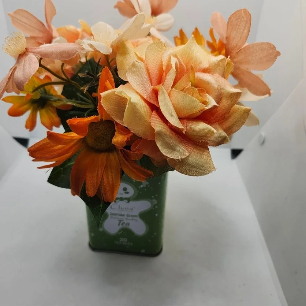 Hand Crafted Floral Table Centerpiece Peach Daisy Tea Tin